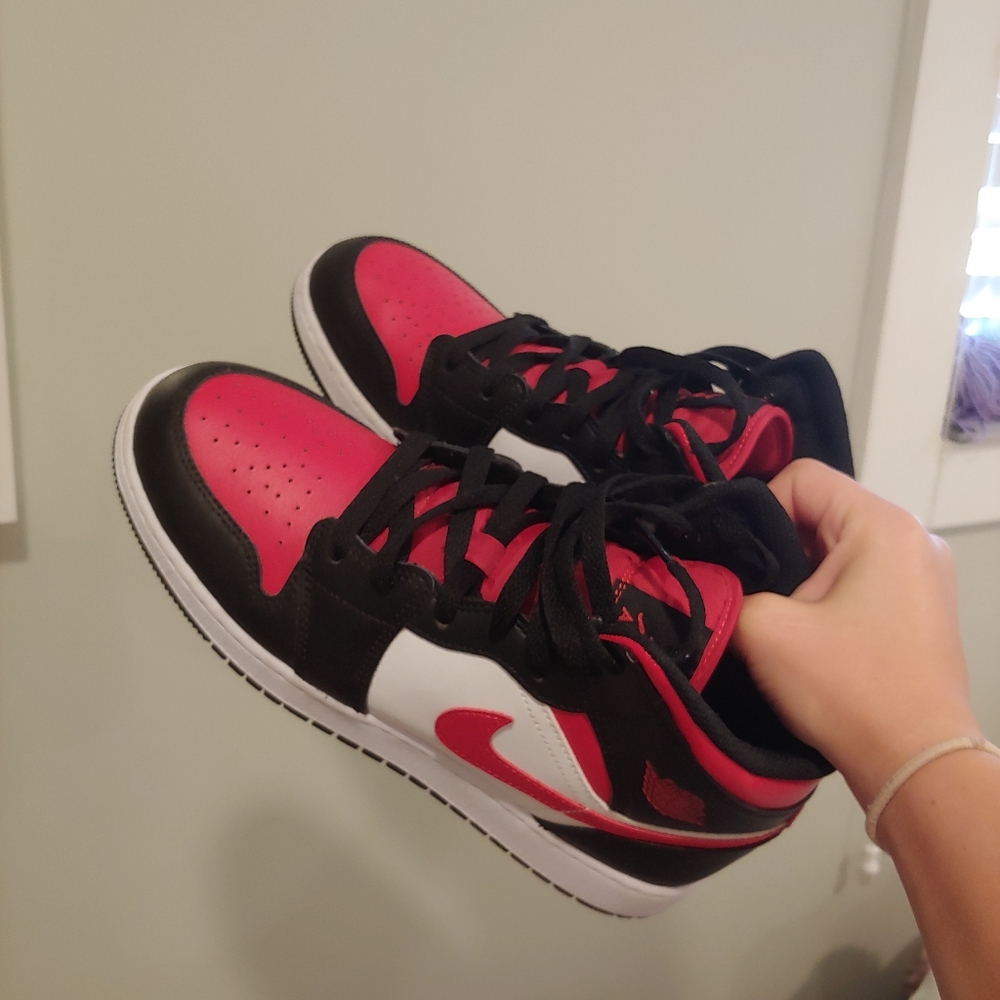 Air Jordan 1's
